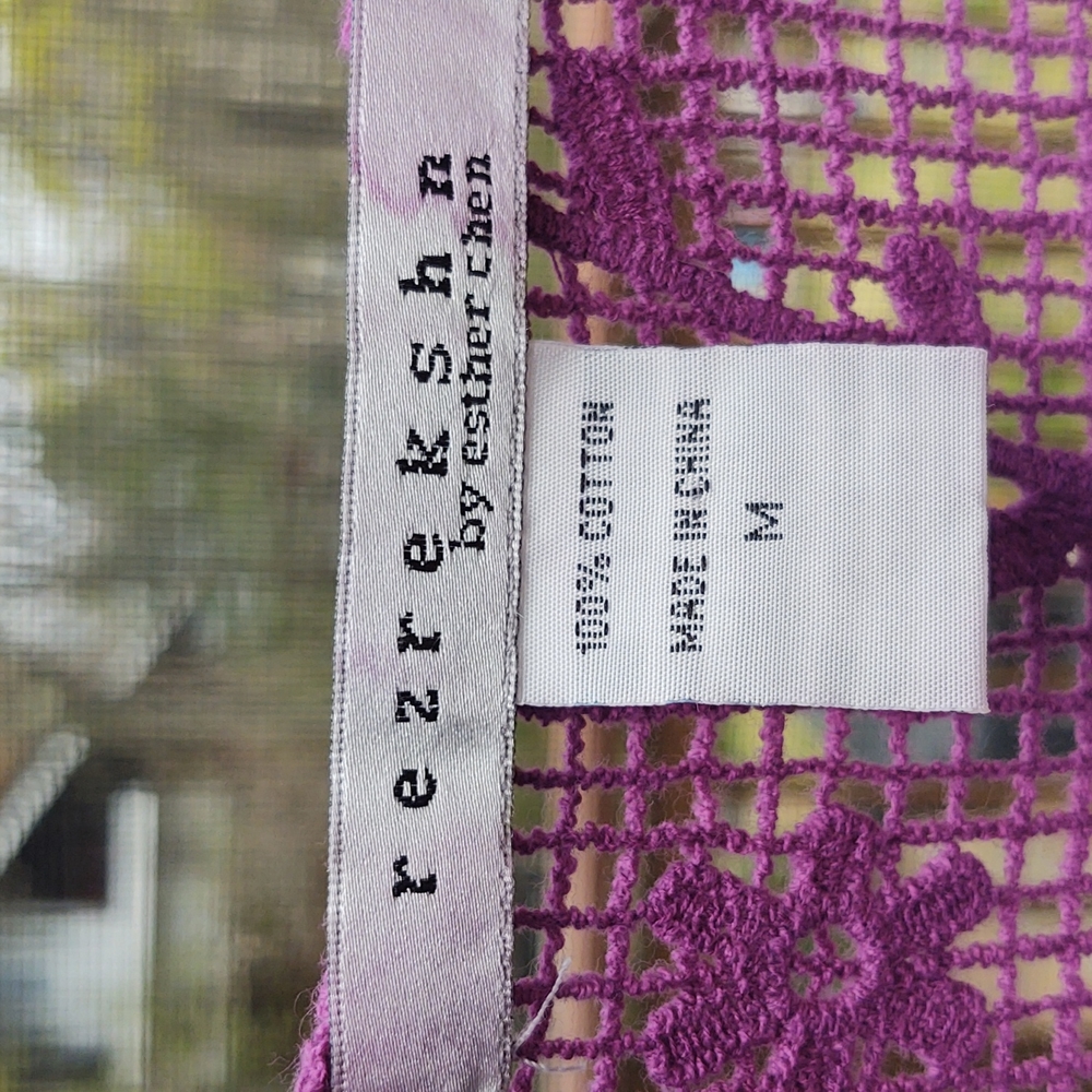 Crochet cotton tank/vest rezrekshn by Esther Chen size medium - Picture 2 of 9